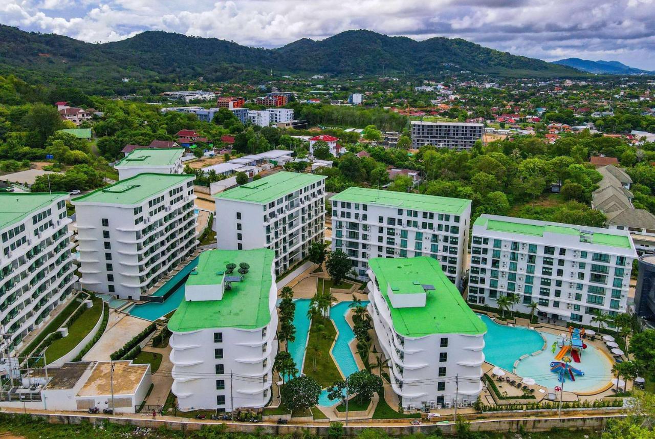 Wyndham La Vita Rawai Phuket Exterior photo