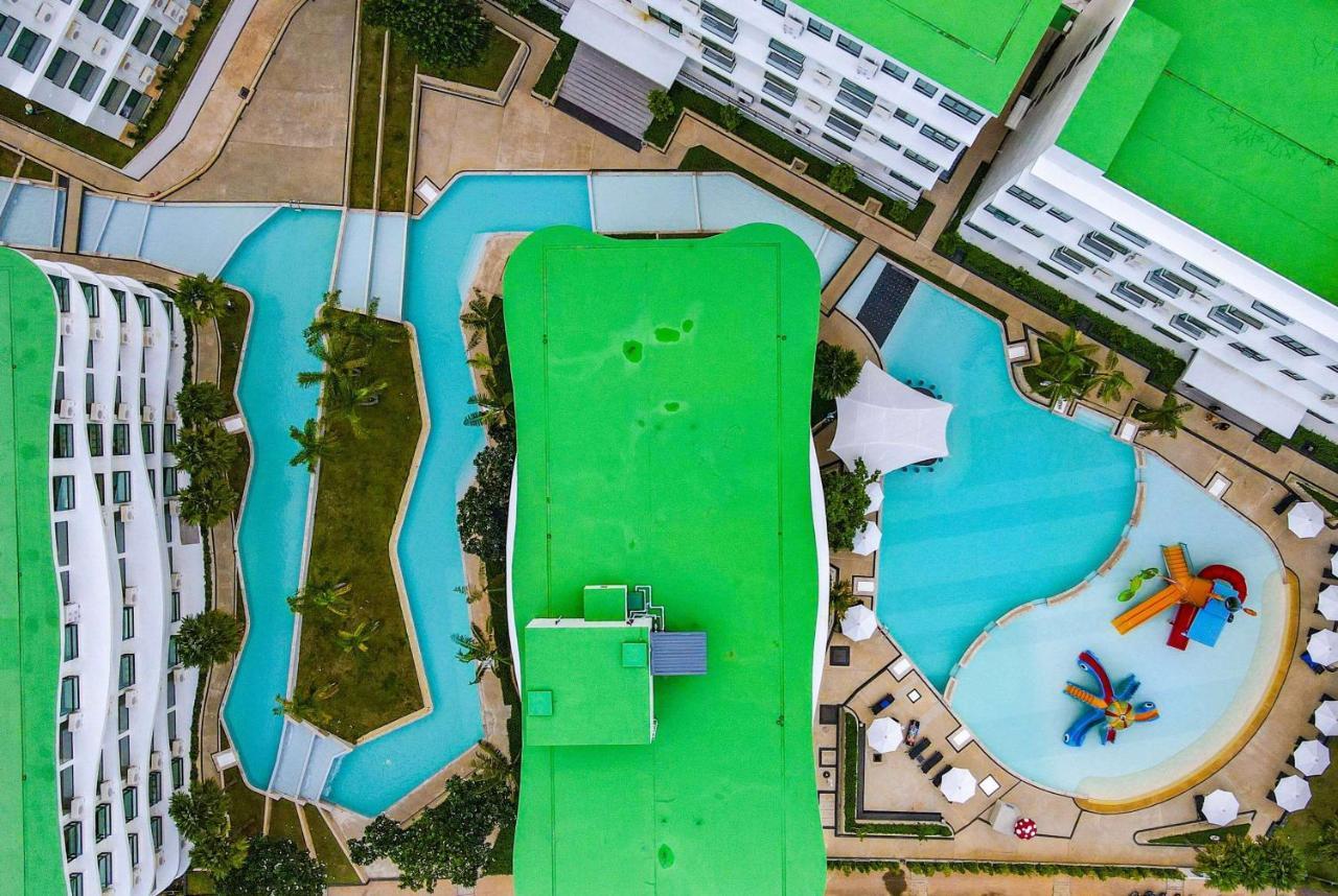 Wyndham La Vita Rawai Phuket Exterior photo