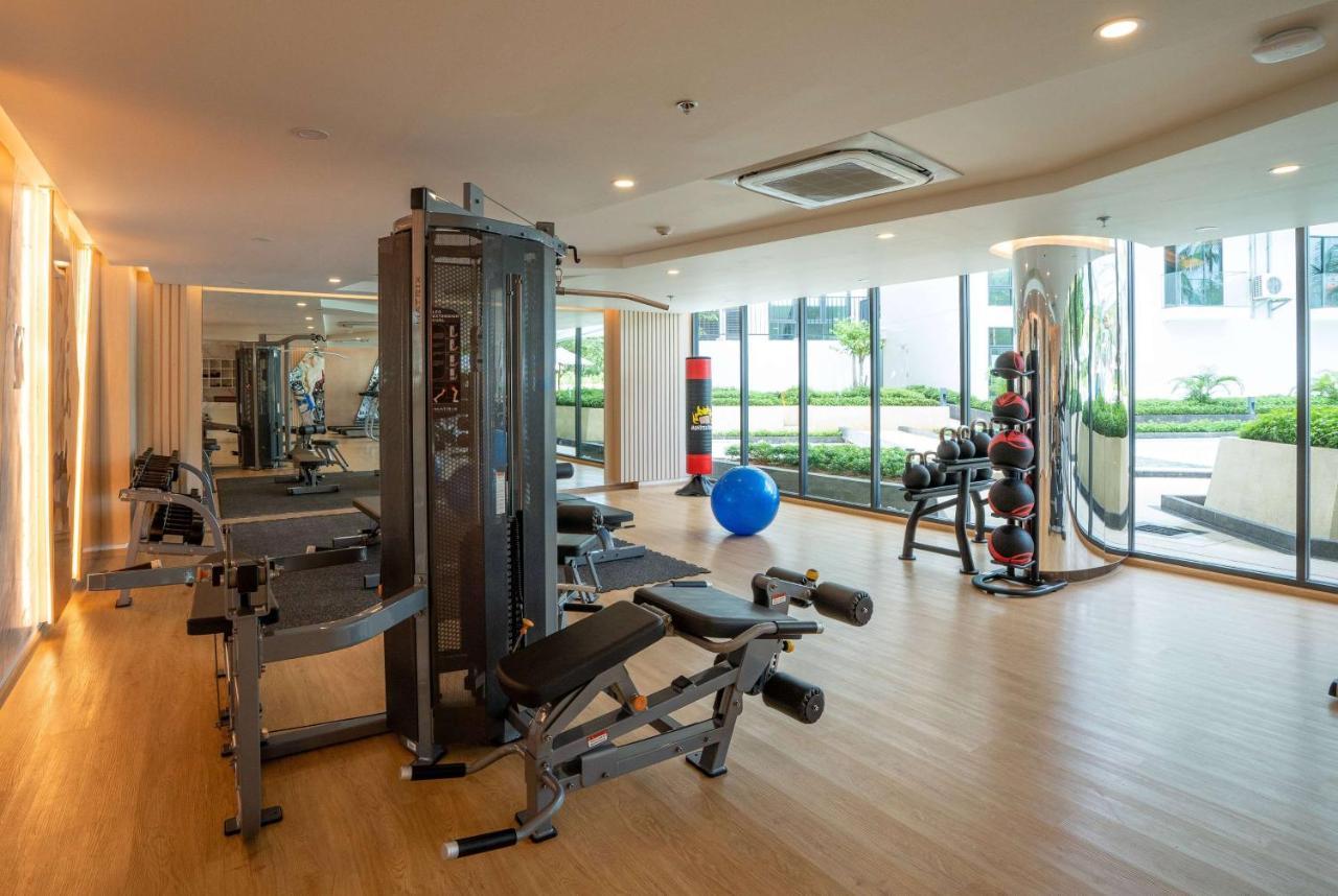 Wyndham La Vita Rawai Phuket Exterior photo