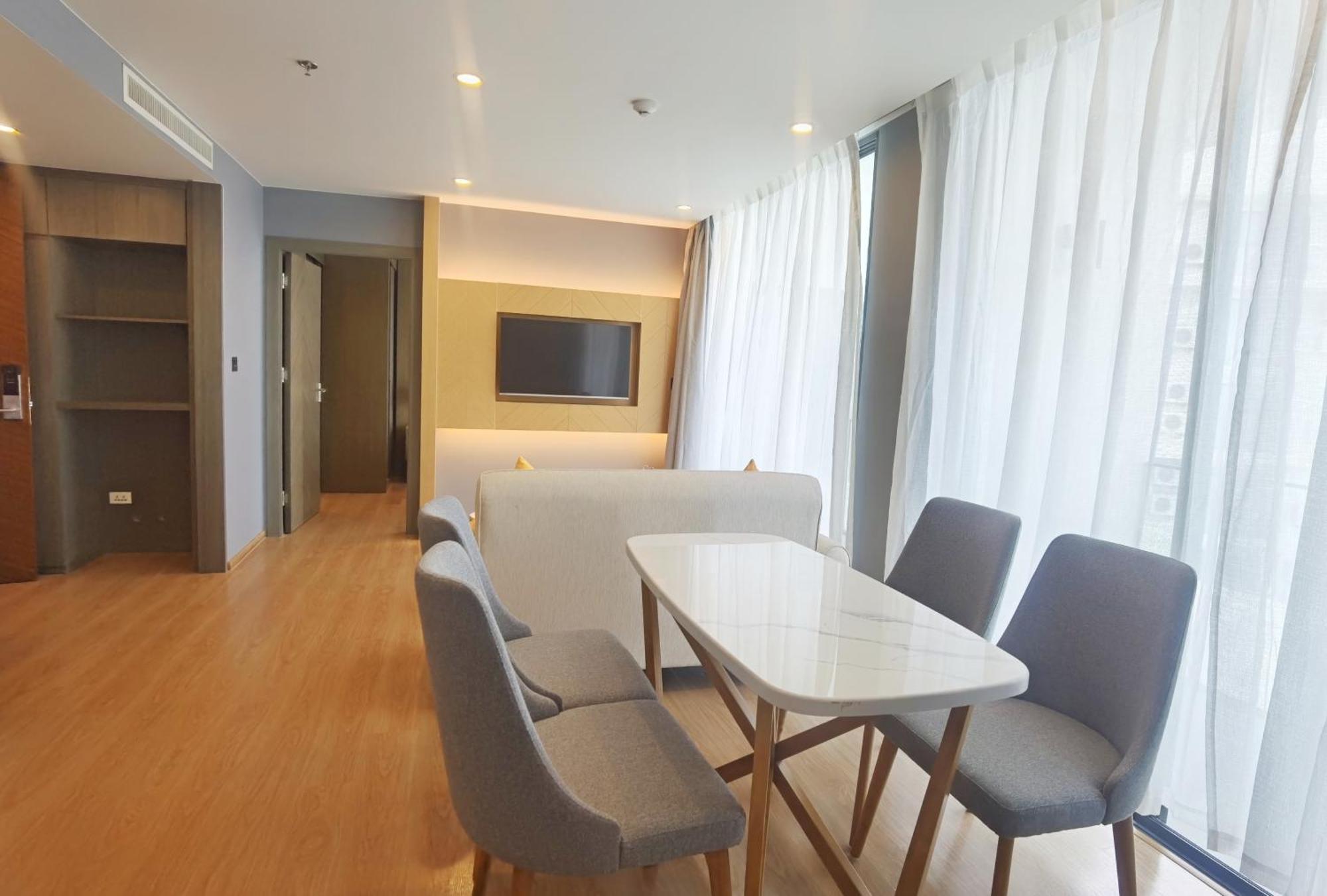 Wyndham La Vita Rawai Phuket Exterior photo